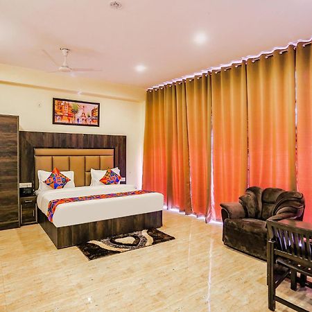 Fabhotel The Kiara Near Igi Delhi Airport Нью-Дели Экстерьер фото
