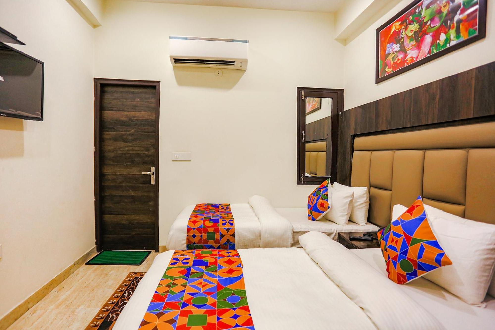 Fabhotel The Kiara Near Igi Delhi Airport Нью-Дели Экстерьер фото