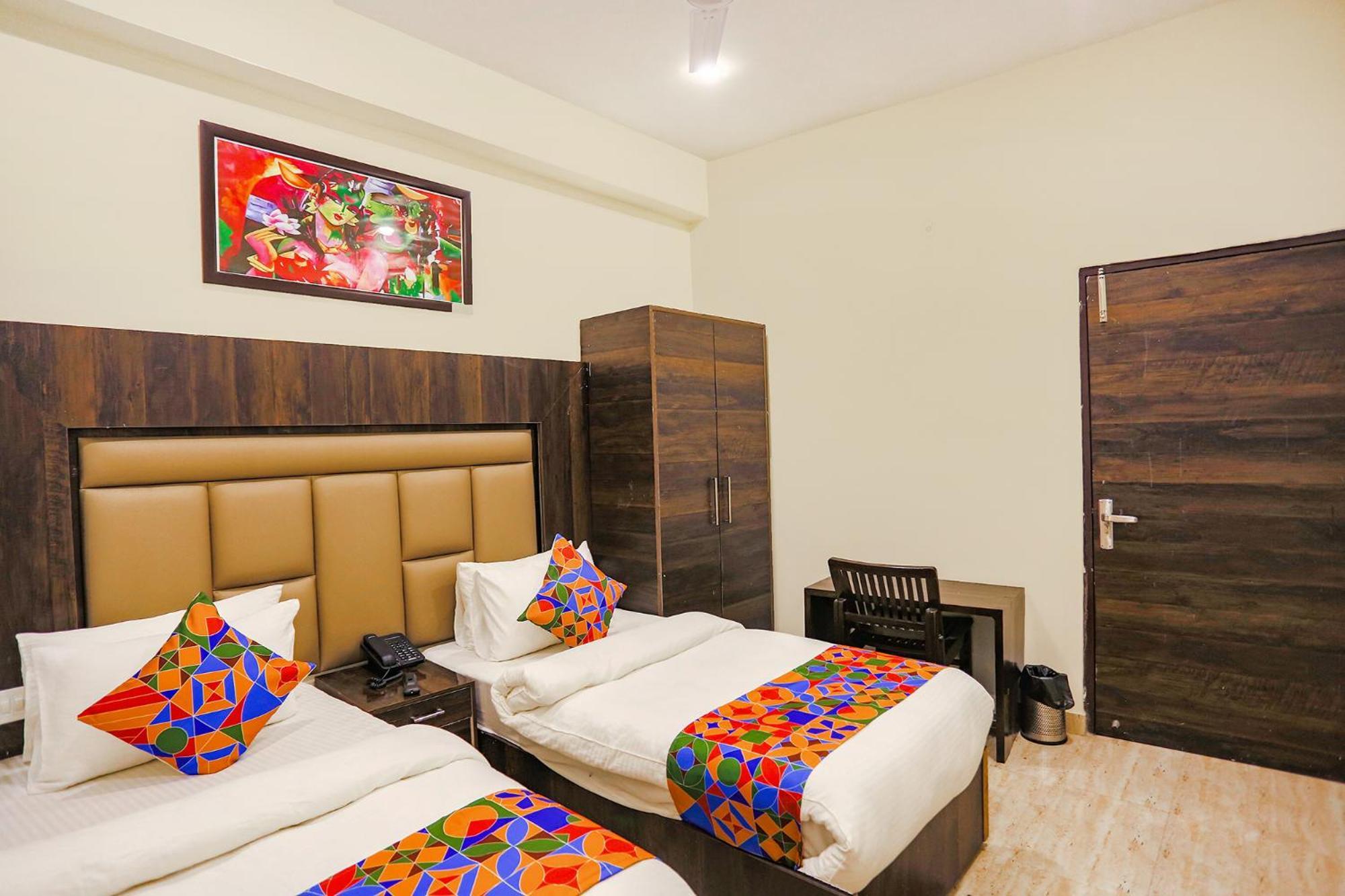 Fabhotel The Kiara Near Igi Delhi Airport Нью-Дели Экстерьер фото