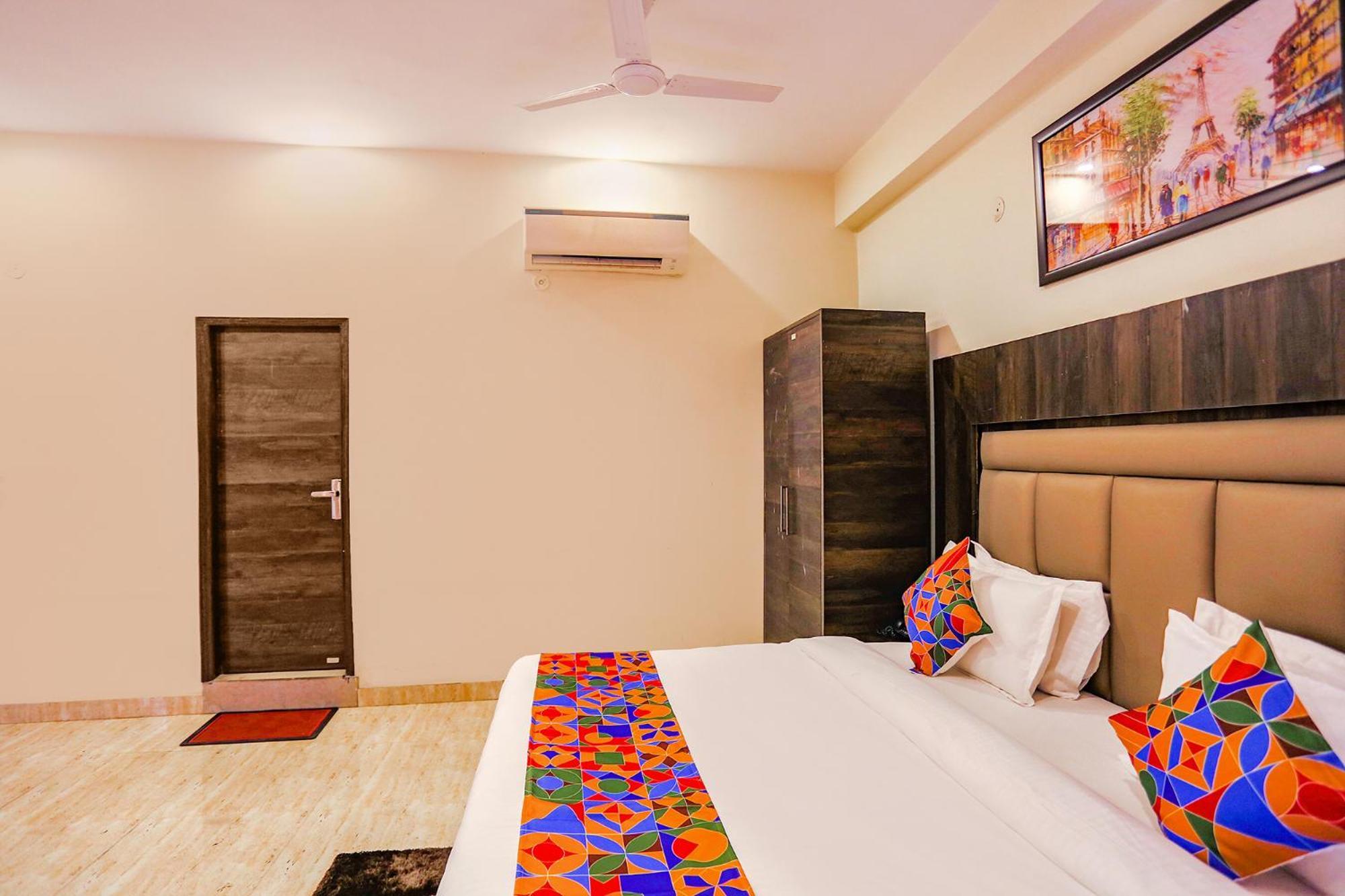 Fabhotel The Kiara Near Igi Delhi Airport Нью-Дели Экстерьер фото